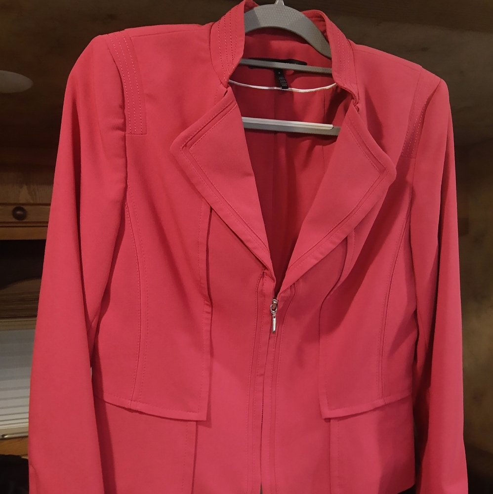 White House Black Market Pink Waist-Length Zipper Blazer 8